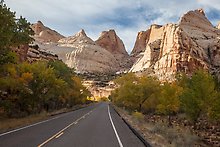 State Highway 24. Capitol Reef National Park.  ( )
