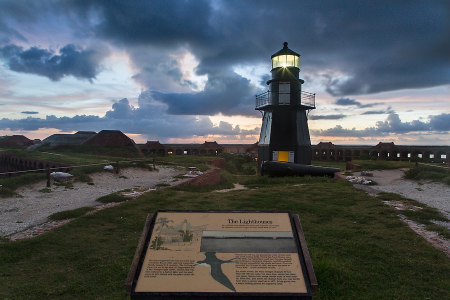 Harbor Light, and fort Jefferson. Dry Tortugas National Park.  ()