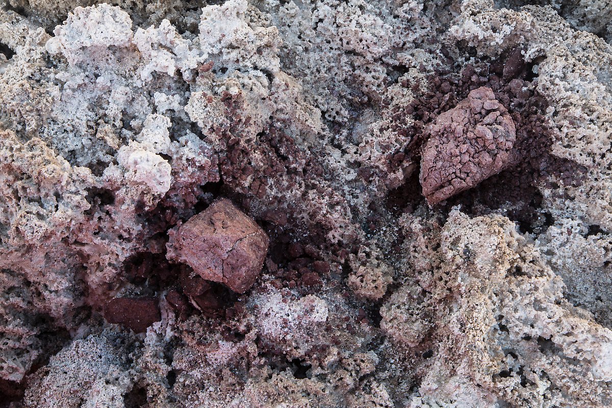 Salt crystals and red rocks. Death Valley National Park.  ()