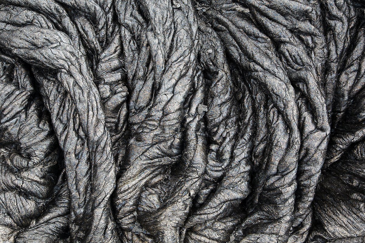 Freshly hardened pahoehoe lava. Hawaii Volcanoes National Park.  ()