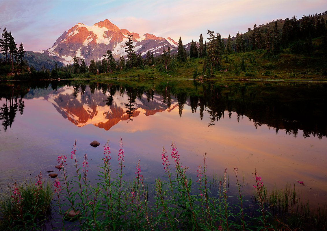 North Cascades National Park.  ()