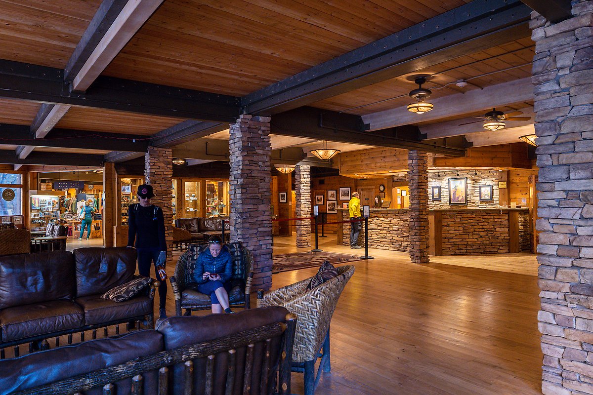 Zion Lodge, Zion National Park.  ()