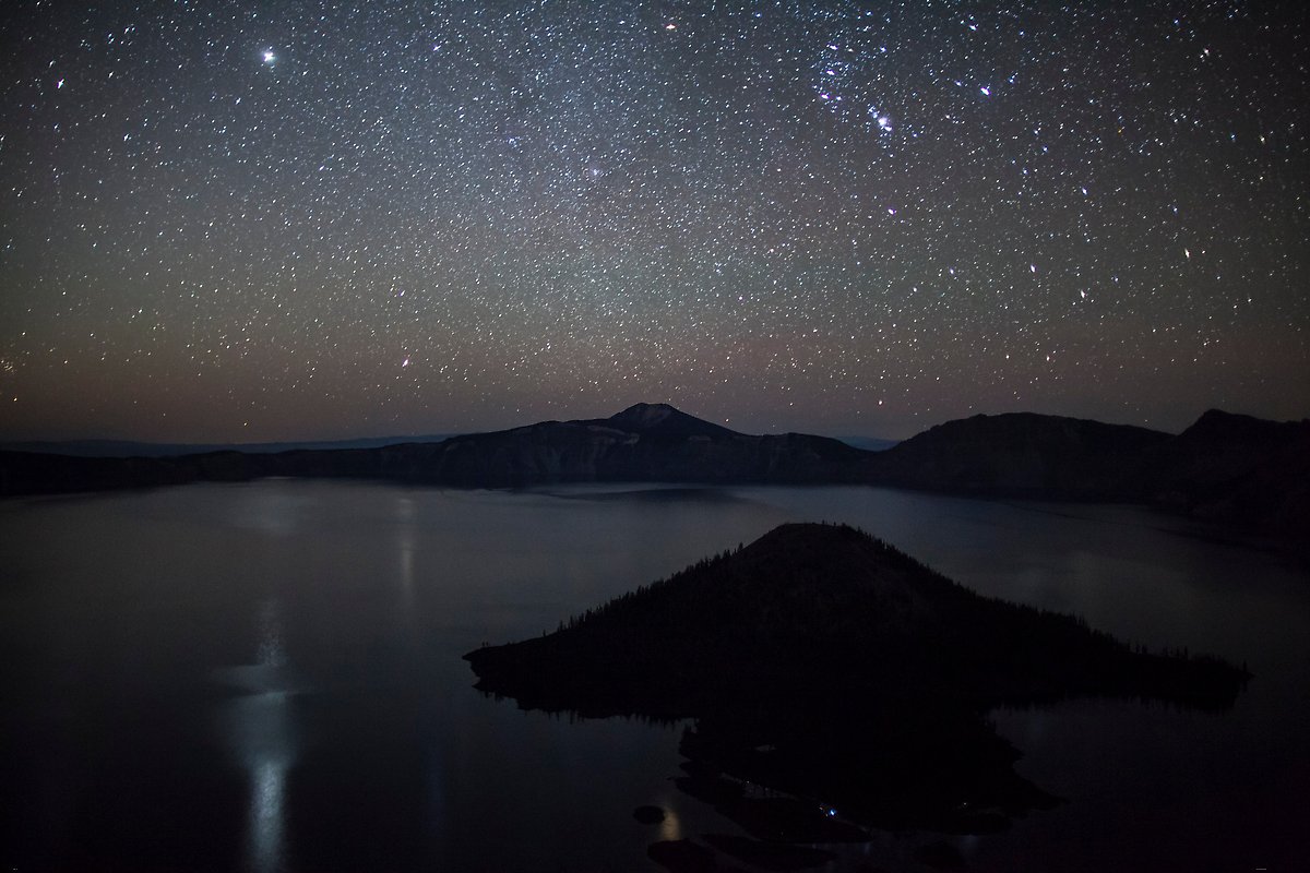 Crater Lake National Park.  ()
