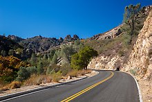 Bear Gulch Road. Pinnacles National Park.  ( )