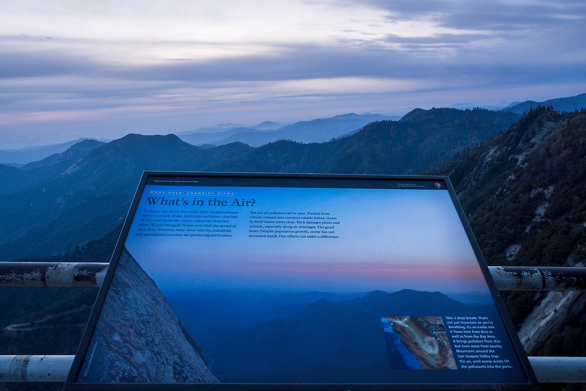 Moro Rock. Sequoia National Park.  ()
