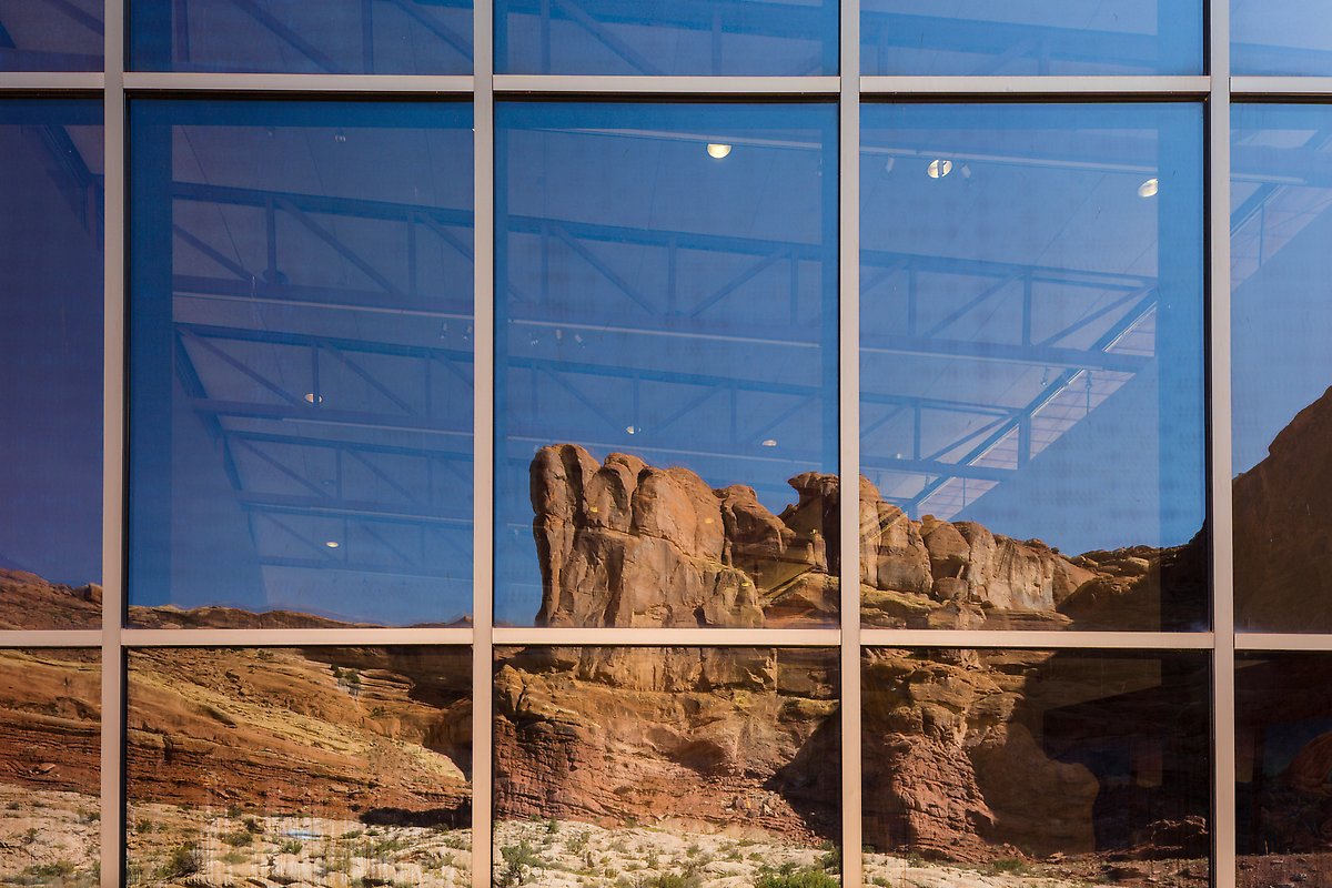 Cliffs, Visitor Center. Arches National Park.  ()