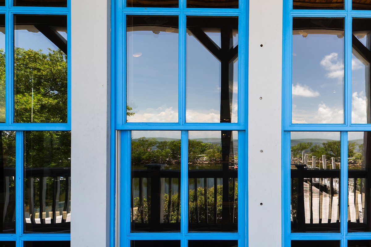 Biscayne Bay, visitor center. Biscayne National Park.  ()