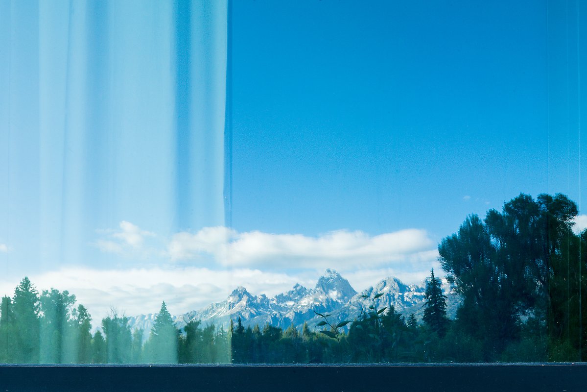 Teton Range, Craig Thomas Discovery and Visitor Center. Grand Teton National Park.  ()