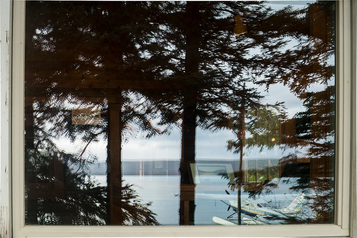 Naknek Lake, Brooks Camp Visitor Center. Katmai National Park.  ()